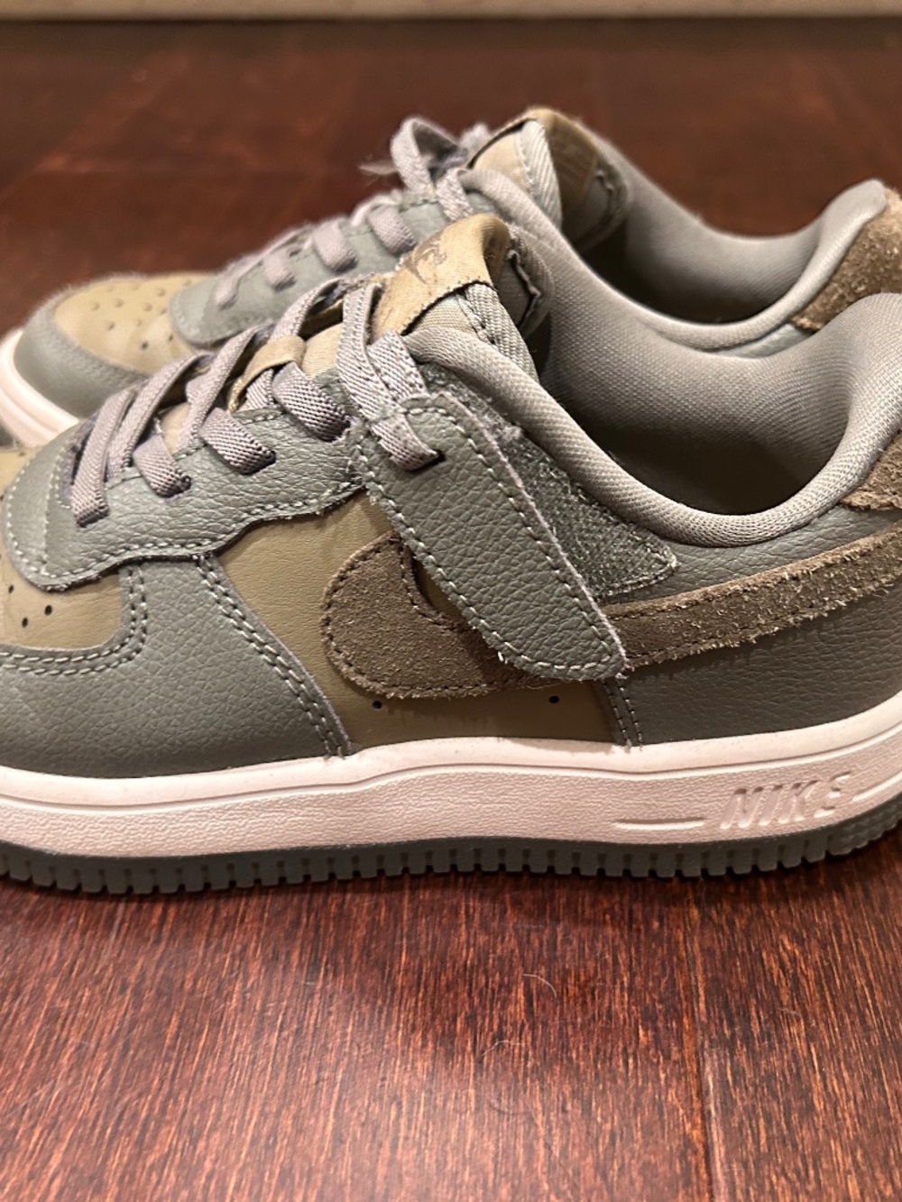Nike Green Youth Size 1 shoe